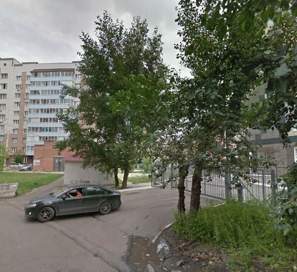 Банкомат Дальневосточного Банка по адресу ул. 9 Мая,  д. 65д