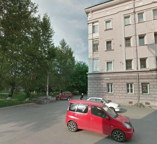 Отделение Газпромбанка по адресу просп. газеты Красноярский рабочий,  д. 42